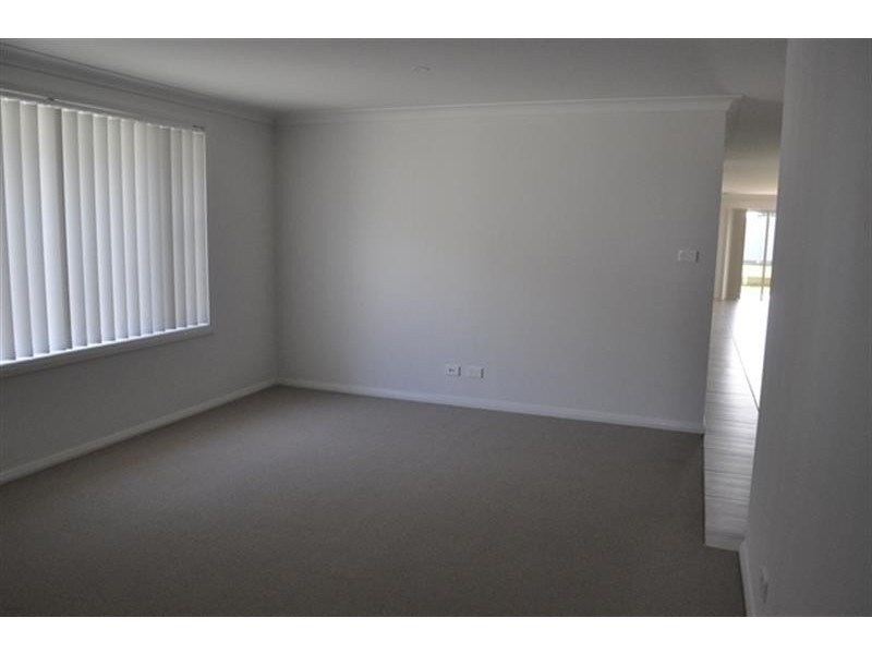 3 Wollombombi Pde, Dubbo NSW 2830