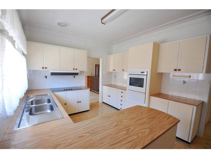 82 Dalton  St, Dubbo NSW 2830