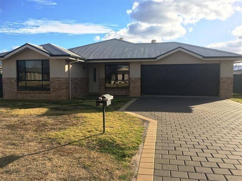 17  Dunheved Cct, Dubbo NSW 2830
