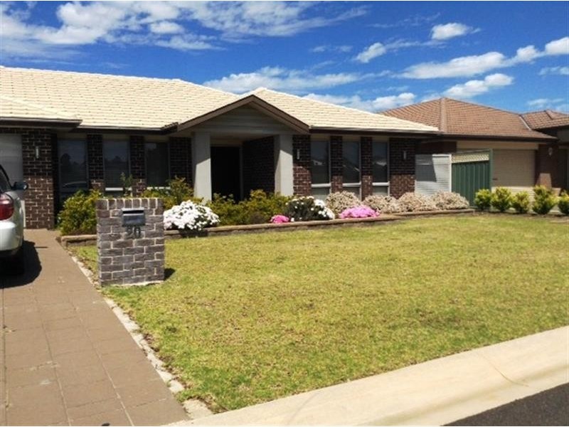 20 Loch Lomond Way, Dubbo NSW 2830