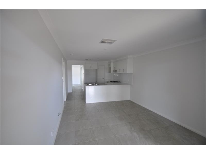 18B Apsley Cres, Dubbo NSW 2830