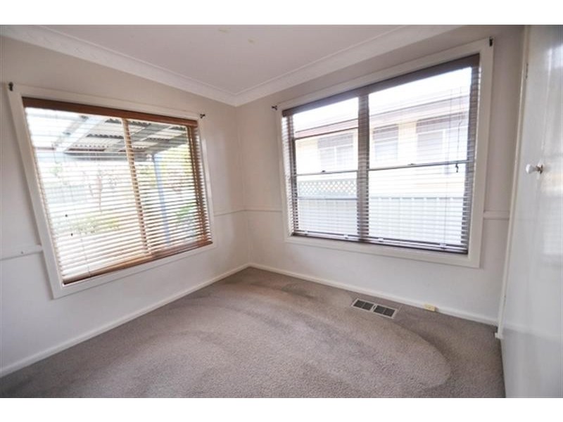 12 Brigalow Ave, Dubbo NSW 2830