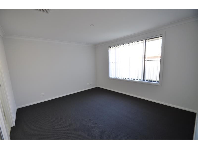 15a Apsley Cres, Dubbo NSW 2830