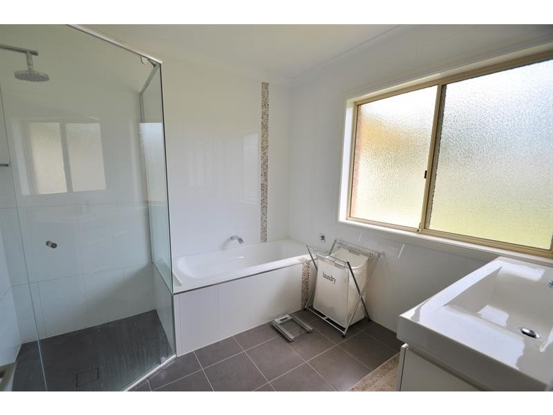 6  Essex  Ct, Dubbo NSW 2830
