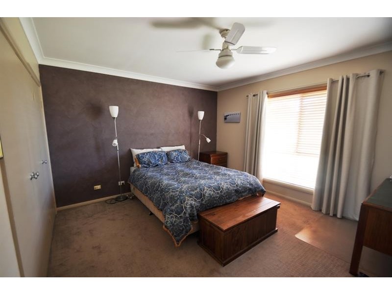 6  Essex  Ct, Dubbo NSW 2830