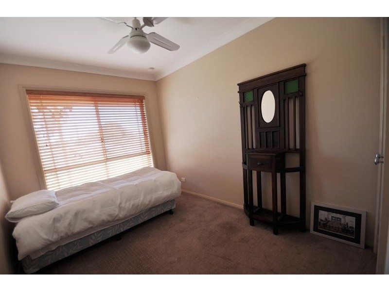 6  Essex  Ct, Dubbo NSW 2830