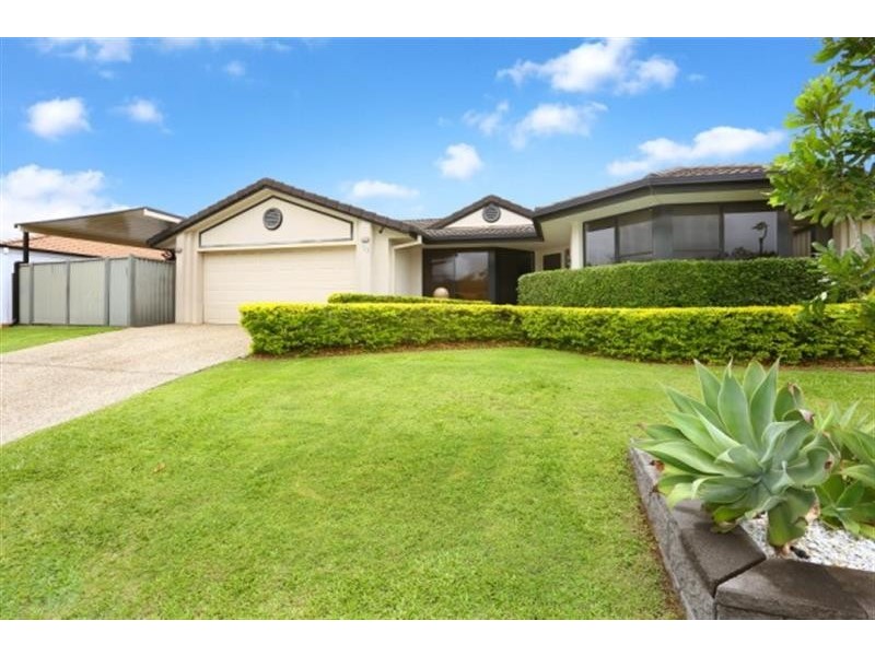 70 Crestwood Dr, Molendinar QLD 4214