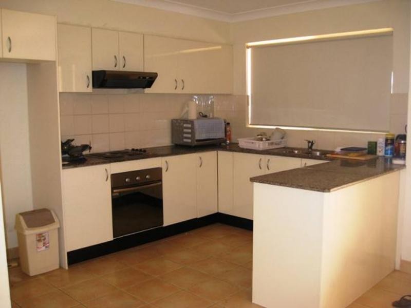 3/1 Hillview St, Roselands NSW 2196