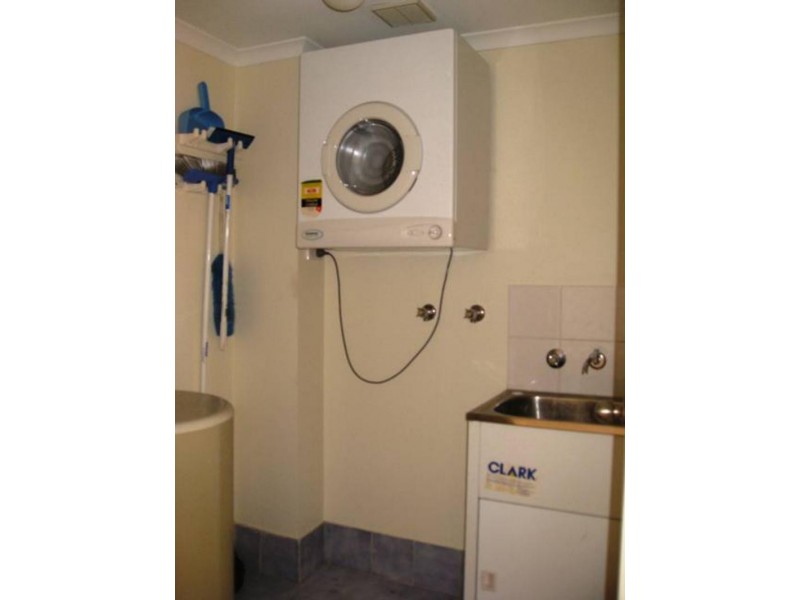 3/1 Hillview St, Roselands NSW 2196