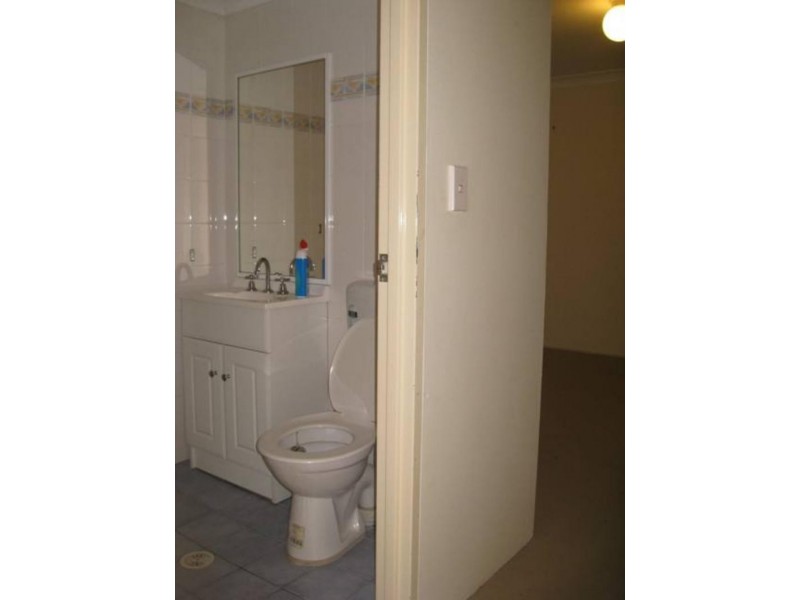 3/1 Hillview St, Roselands NSW 2196