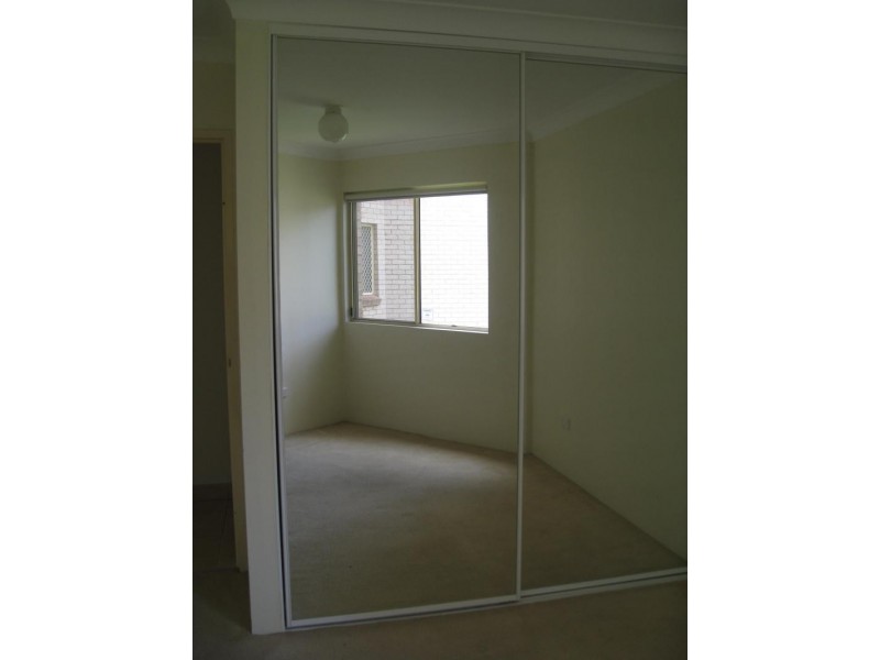 3/1 Hillview St, Roselands NSW 2196