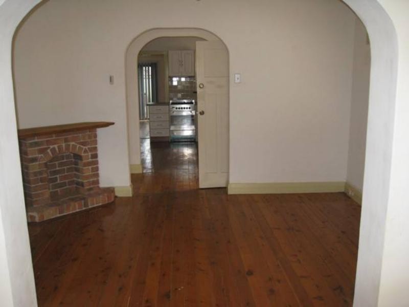 19 Banks Street, Monterey NSW 2217