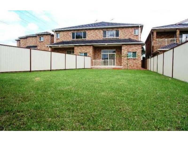 101 Noble  Ave, Greenacre NSW 2190