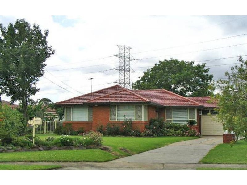 5 Gillian Place, Punchbowl NSW 2196