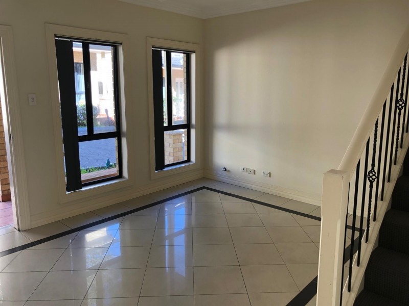 5/15 Hishion Place, Georges Hall NSW 2198