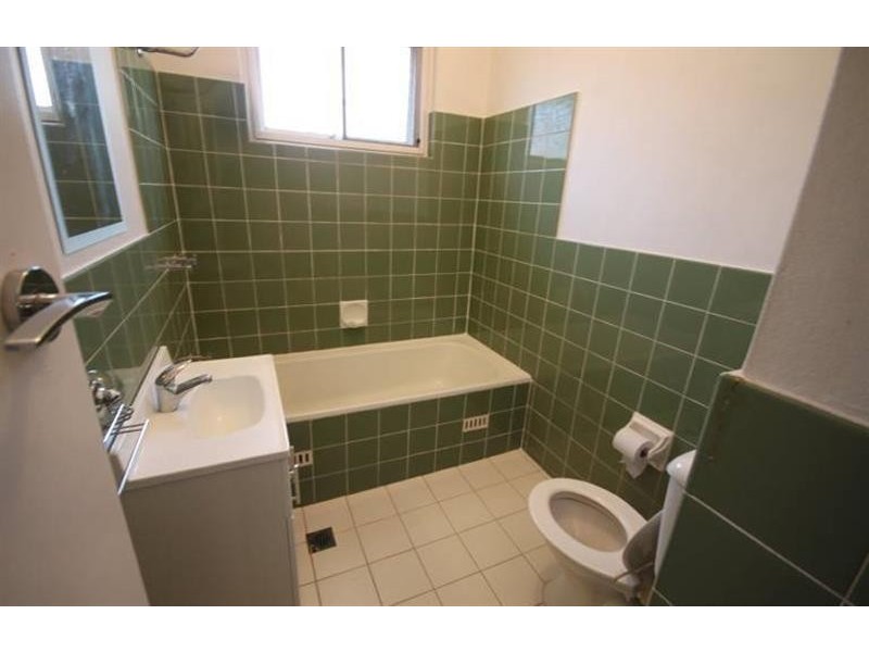 5/34 Flora St, Roselands NSW 2196