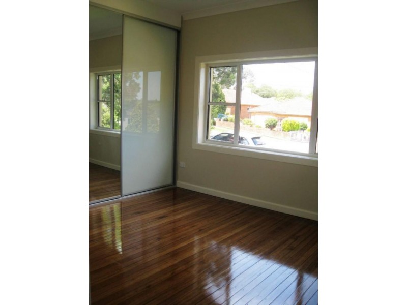 25 Arinya St, Kingsgrove NSW 2208