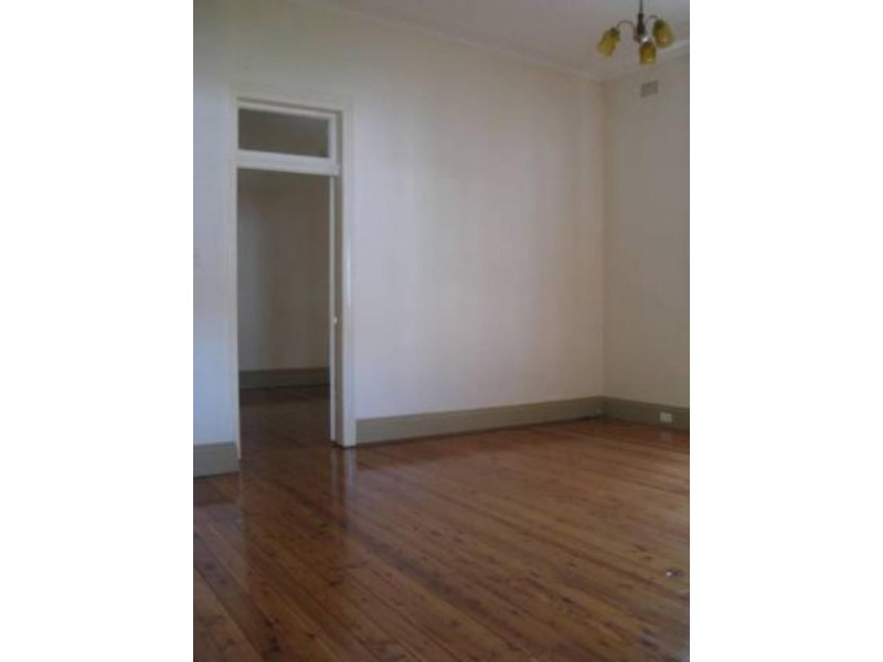 72 Amy St, Campsie NSW 2194