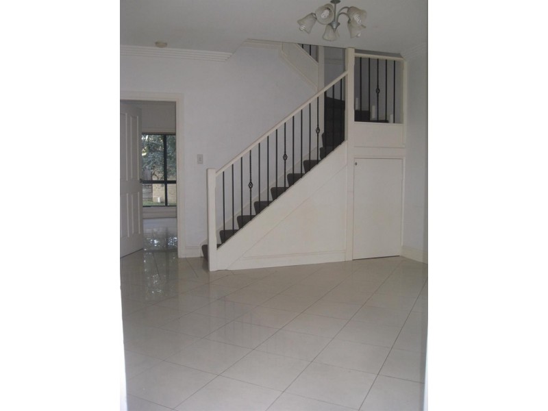 17/105 Bellevue  Avenue, Georges Hall NSW 2198