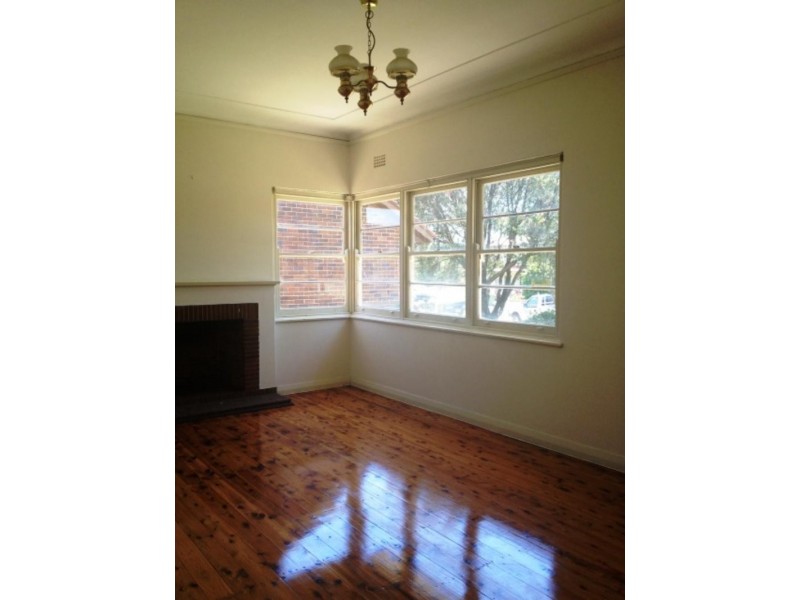 9 Cecily St, Belfield NSW 2191