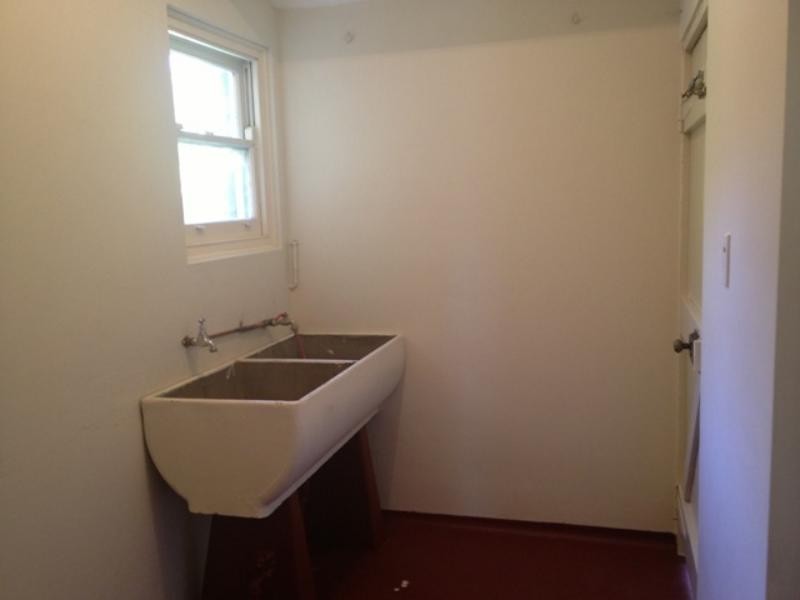 9 Cecily St, Belfield NSW 2191