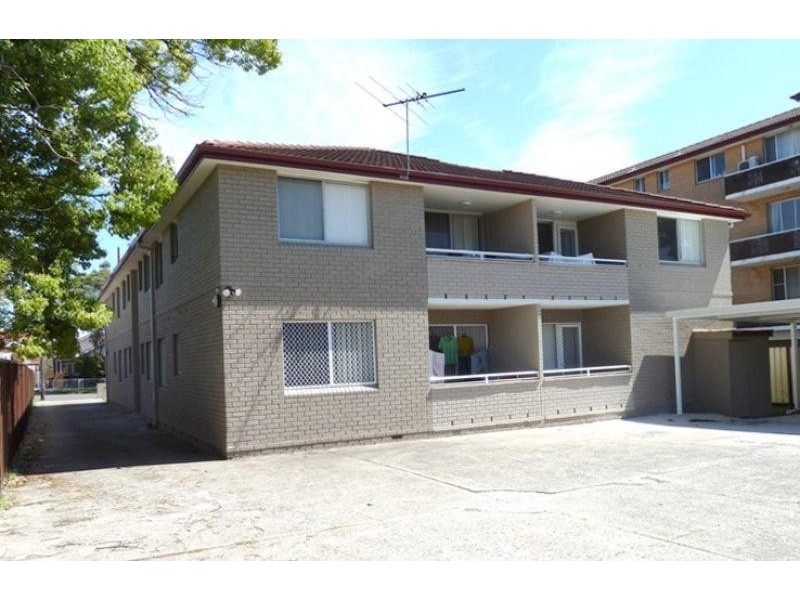2/21-23 Fourth Ave, Campsie NSW 2194