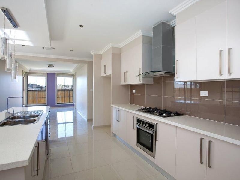 87 Riverbank Dr, The Ponds NSW 2769