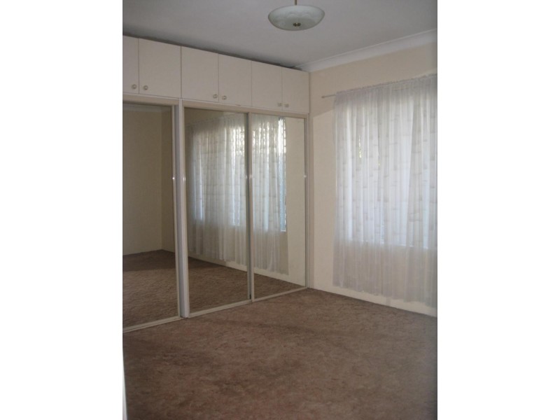 2/102 Clissold Pde, Campsie NSW 2194