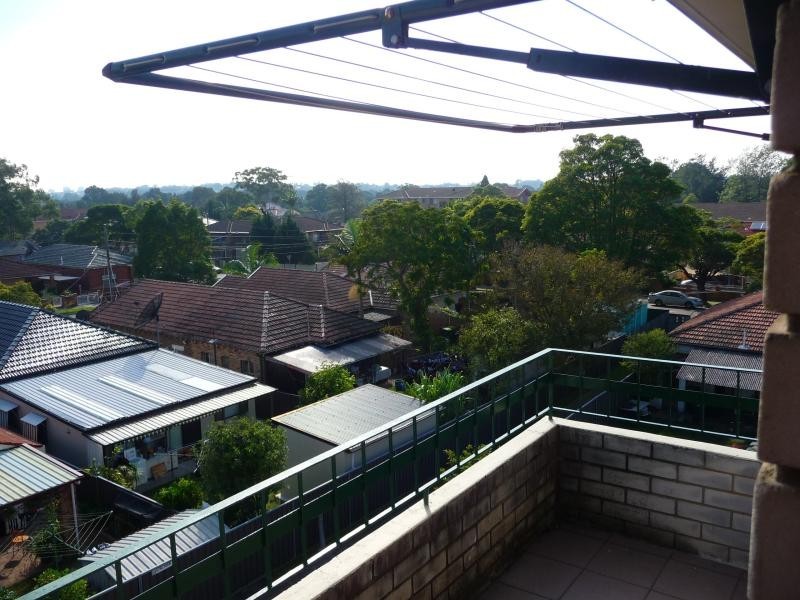 11/31-33 First Ave, Campsie NSW 2194