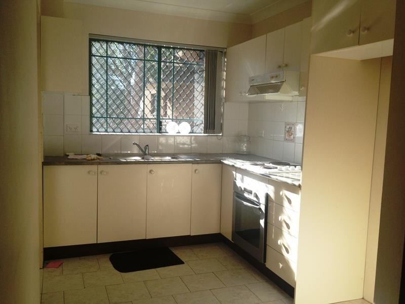 8/5-9 Eighth Ave, Campsie NSW 2194