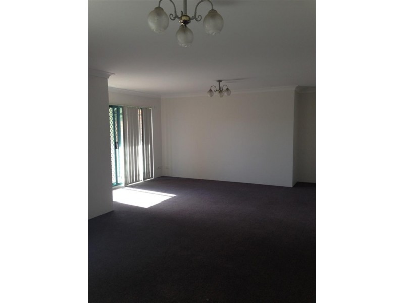 8/5-9 Eighth Ave, Campsie NSW 2194