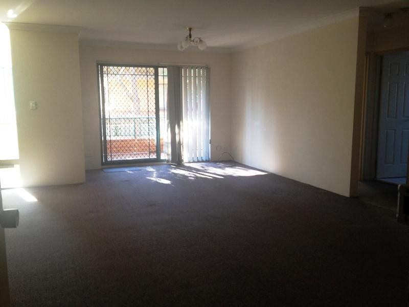 8/5-9 Eighth Ave, Campsie NSW 2194