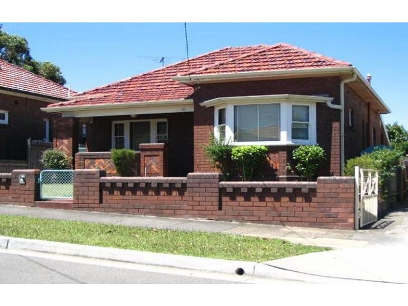 4 Princess Avenue, Rodd Point NSW 2046