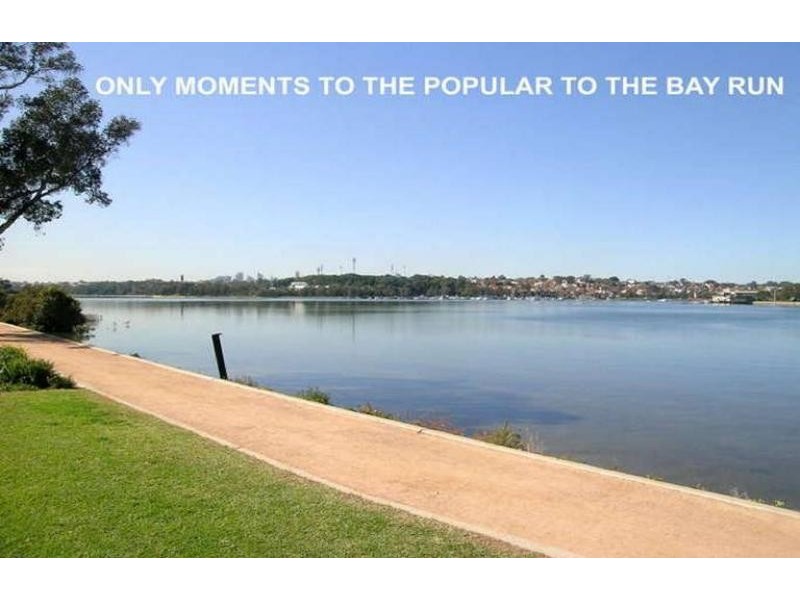 4 Princess Avenue, Rodd Point NSW 2046