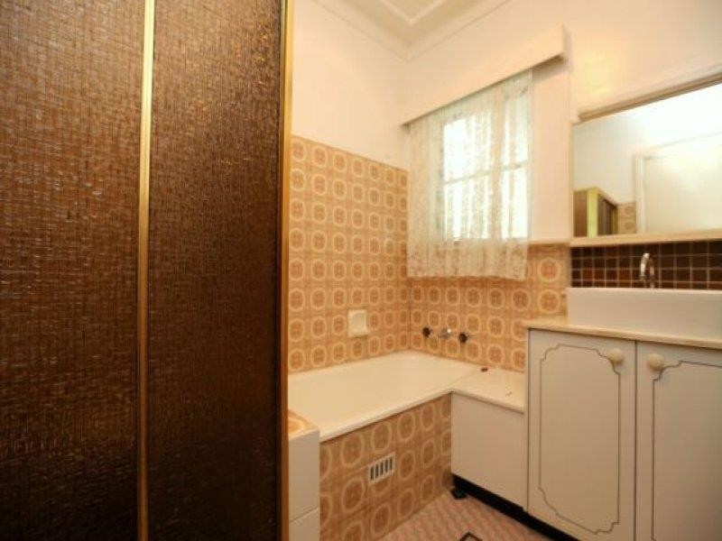 50 Greenway Pde, Revesby NSW 2212