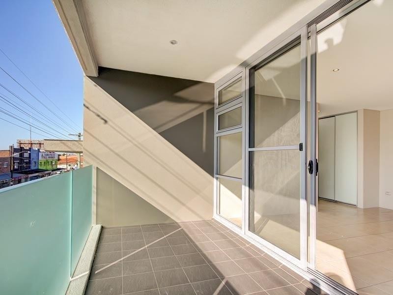 6/908 Canterbury Rd, Roselands NSW 2196