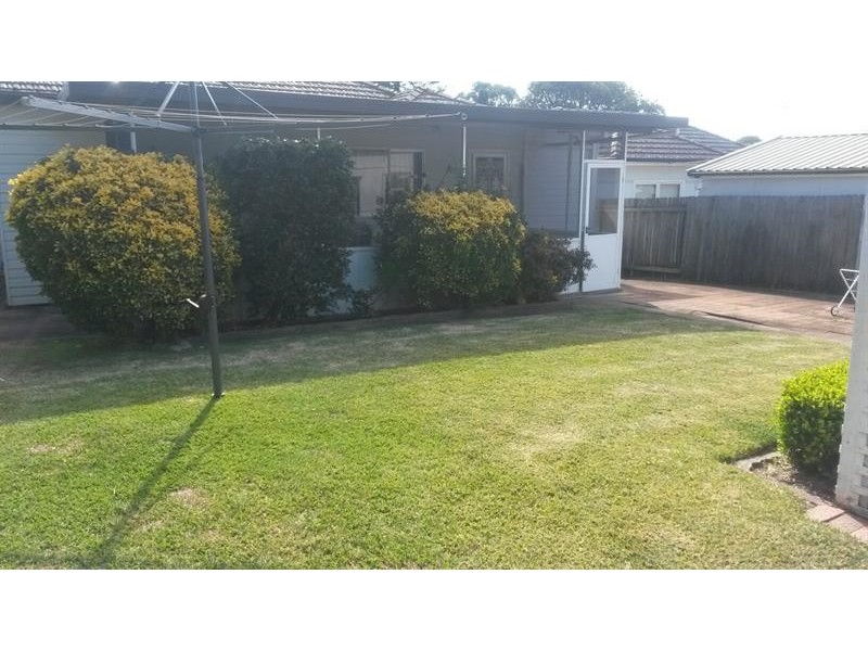 25 Woodburn Ave, Panania NSW 2213