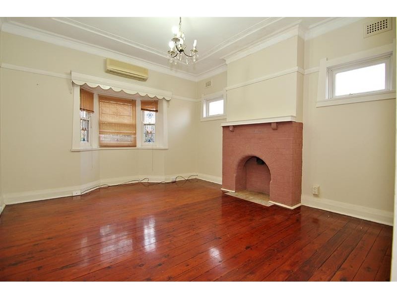 29 Clements St, Russell Lea NSW 2046