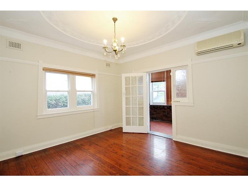 29 Clements St, Russell Lea NSW 2046