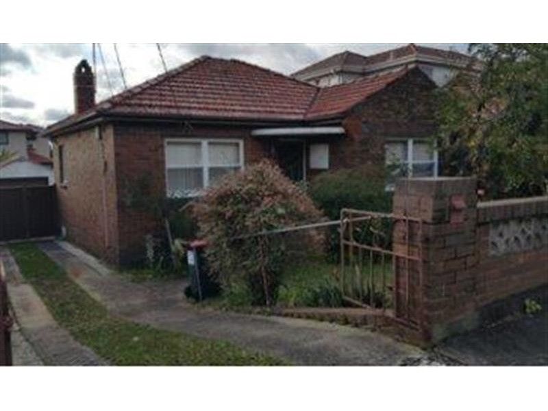 285 William St, Kingsgrove NSW 2208