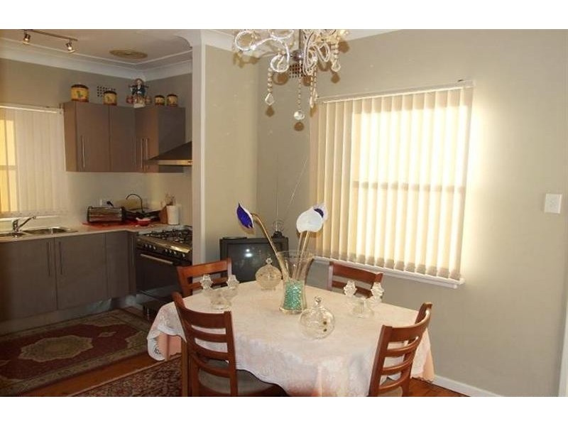 285 William St, Kingsgrove NSW 2208