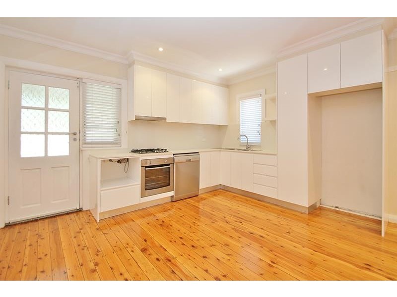 5 Kent Ave, Croydon Park NSW 2133