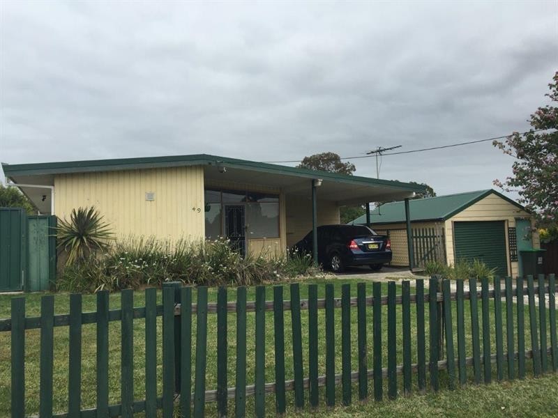 49 St Johns Rd, Bradbury NSW 2560
