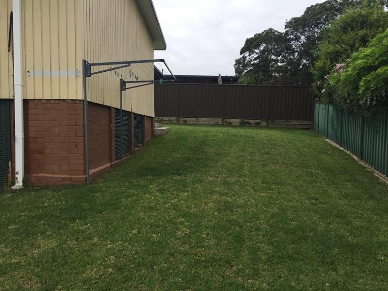 49 St Johns Rd, Bradbury NSW 2560