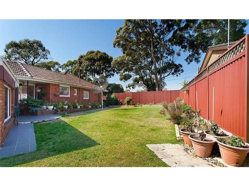 63 Morgan St, Kingsgrove NSW 2208