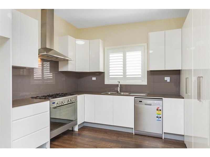 10 Leylands Pde, Belmore NSW 2192