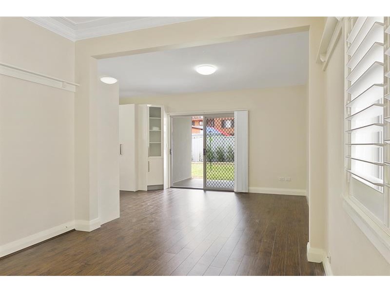 10 Leylands Pde, Belmore NSW 2192