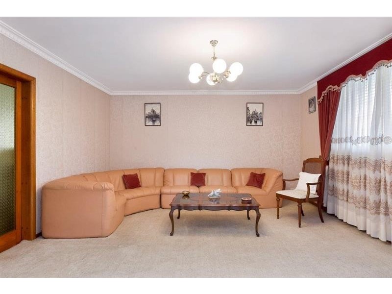 10 Wallace St, Concord NSW 2137