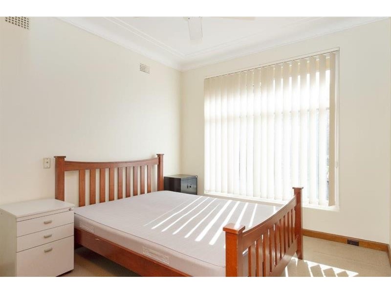 20 Noble St, Rodd Point NSW 2046