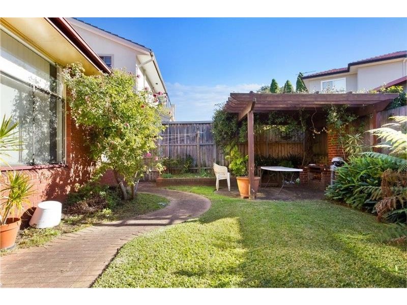 20 Noble St, Rodd Point NSW 2046